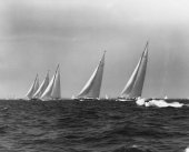 Yankee (1930) and Endeavour II (1936) at the foreground during the America's Cup Race.